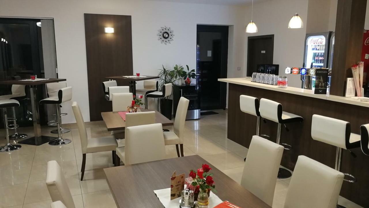 Penzion U Brázdů Ivancice Exterior foto